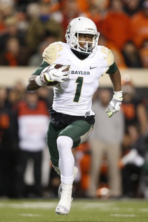 Nov 21, 2015; Stillwater, OK, USA; Baylor Bears wide receiver Corey Coleman (1) runs the ball in the second quarter against the Oklahoma State Cowboys at Boone Pickens Stadium. Mandatory Credit: Tim Heitman-USA TODAY Sports
