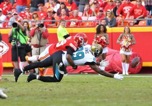 Nov 6, 2016; Kansas City, MO, USA; Jacksonville Jaguars tight end Marcedes Lewis (89) can't make the catch as Kansas City Chiefs strong safety Eric Berry (29) breaks up the play during the second half at Arrowhead Stadium. The Chiefs won 19-14. Mandatory Credit: Denny Medley-USA TODAY Sports