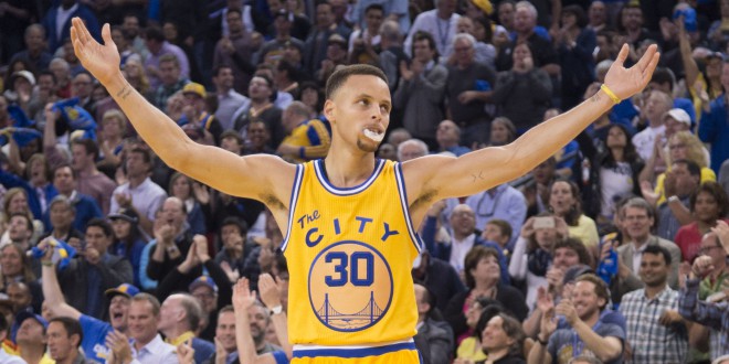 Stephen Curry of Golden State Warriors sets single-season 3-point record -  ESPN