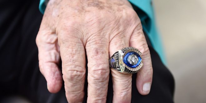 LaDainian Tomlinson Receives His Hall of Fame Ring