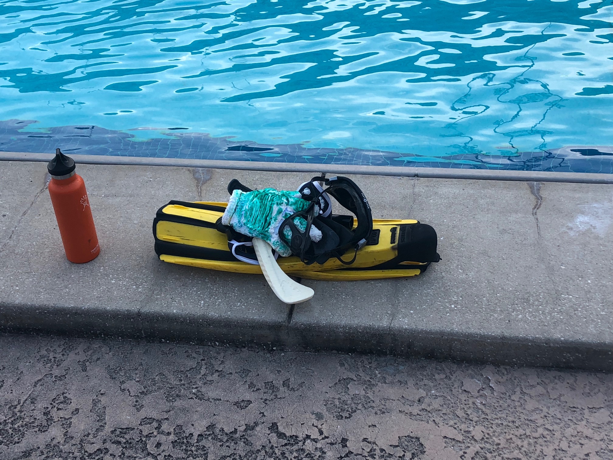 FEATURE: Underwater Hockey, Yes, It's a Thing - ESPN 98.1 FM - 850 AM WRUF