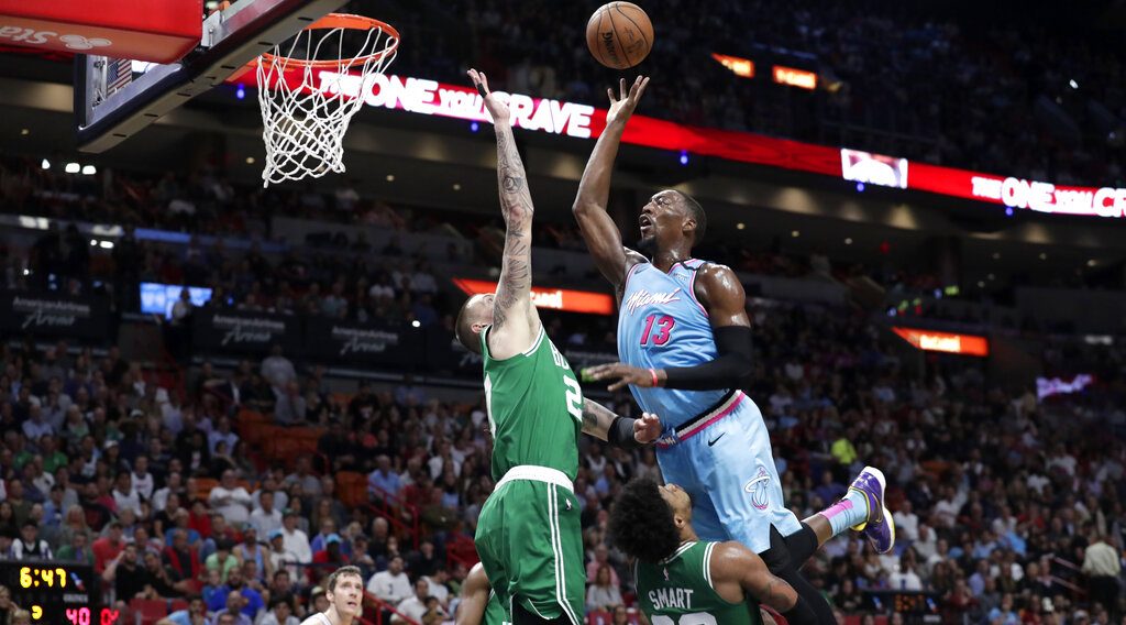 daniel theis dunk