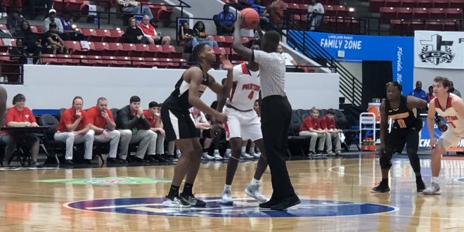 Tip off at Hawthorne vs. Paxton basketball game