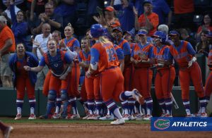 Gators team cheers on Lindaman