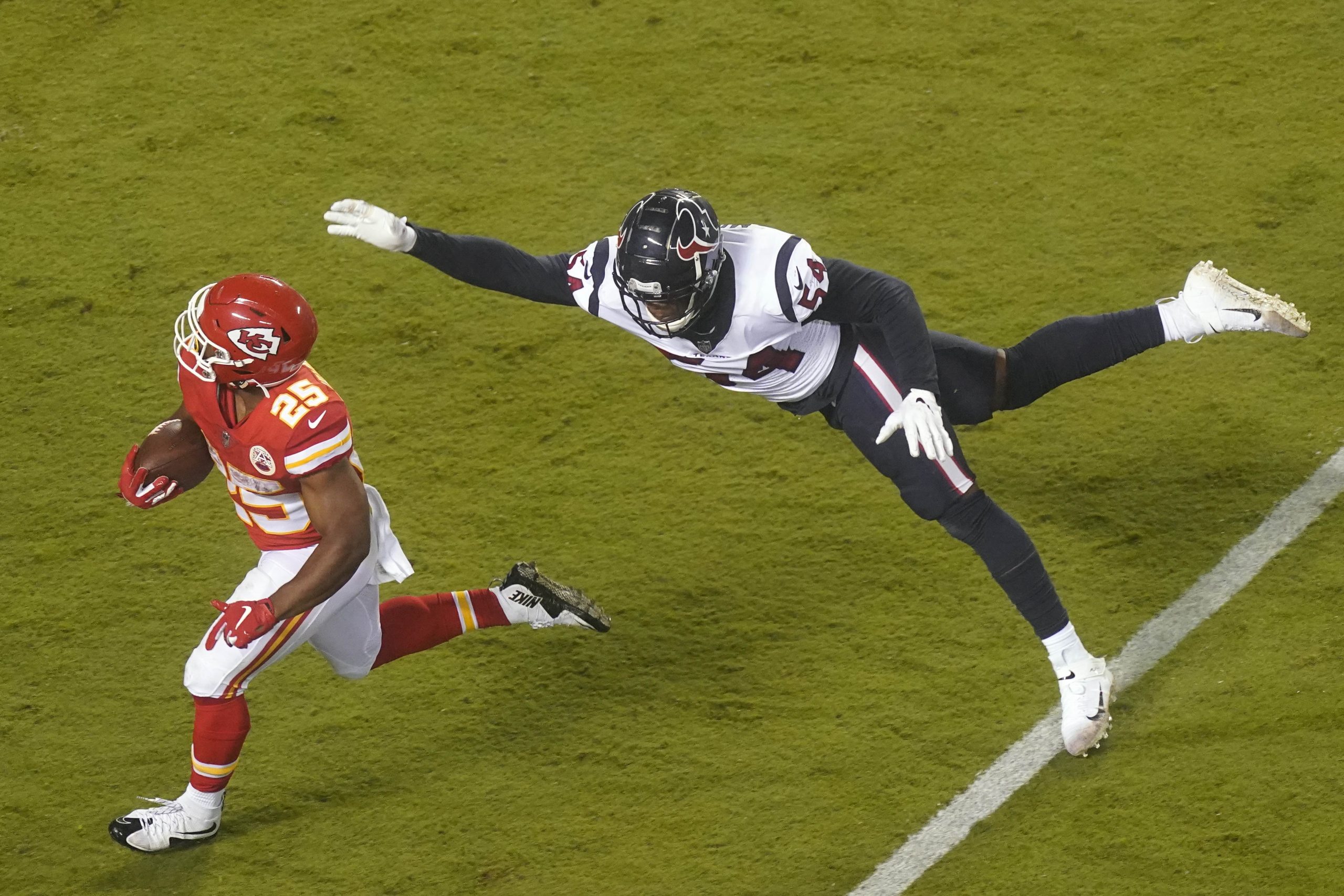 Clyde Edwards-Helaire - Kansas City Chiefs Running Back - ESPN