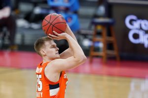 Boeheim shoots Cuse into Sweet 16