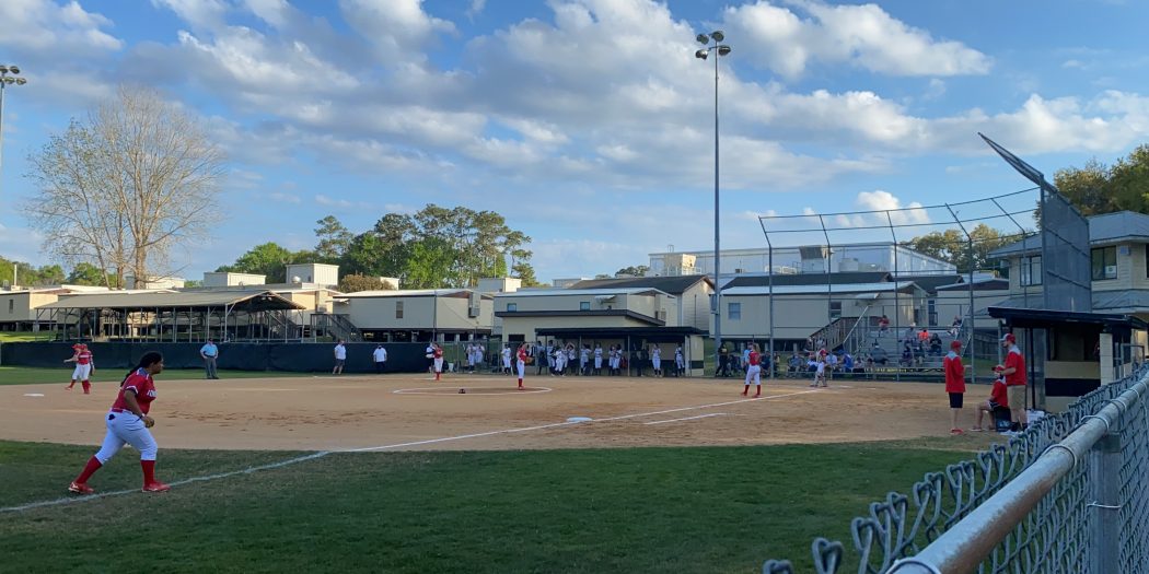 Buchholz Softball Tops Bradford in Walk-Off Fashion - ESPN 98.1 FM