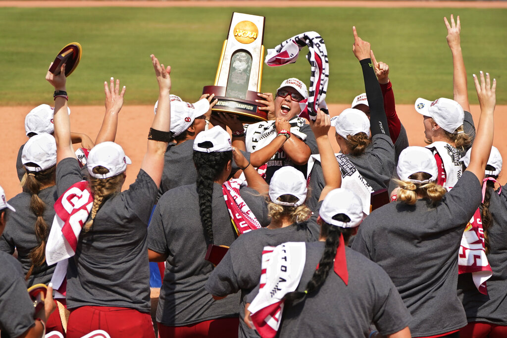 Oklahoma Beats Florida State in the Women's College World Series ESPN