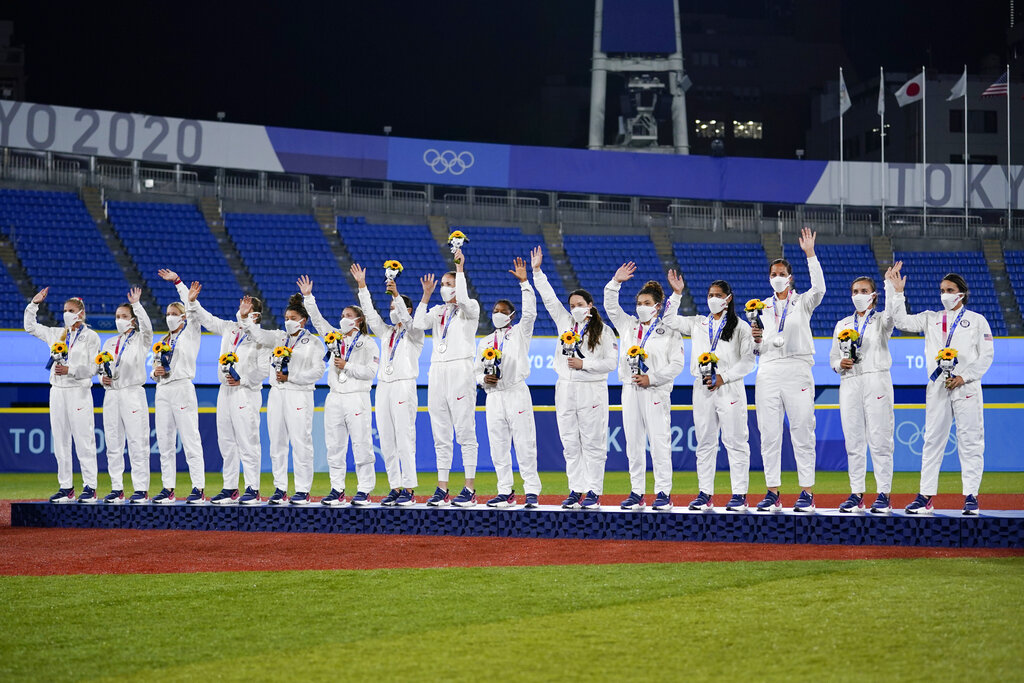 Biles Out Of Olympics Usa Softball Grabs Silver Espn 98 1 Fm 850 Am Wruf