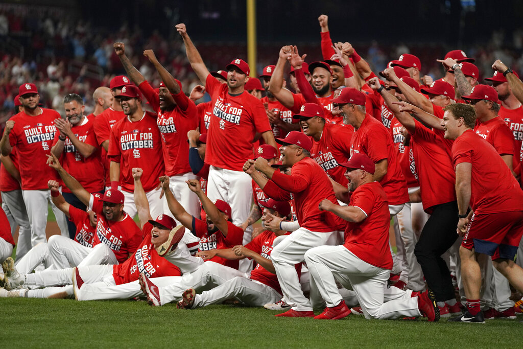 Cardinals clinch wild card spot, MLB Playoff race heating up ESPN 98.