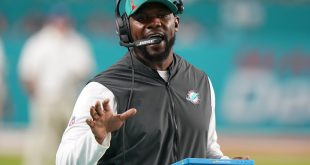 Brian Flores in his last game as Dolphins head coach