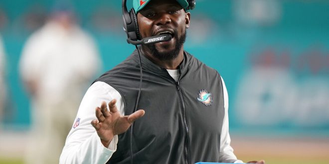 Brian Flores in his last game as Dolphins head coach