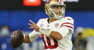 49ers Jimmy Garoppolo drops back to pass