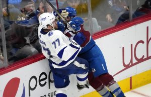 tampa bay lightning fall to avalanche