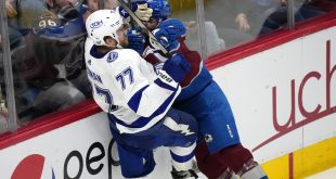 tampa bay lightning fall to avalanche