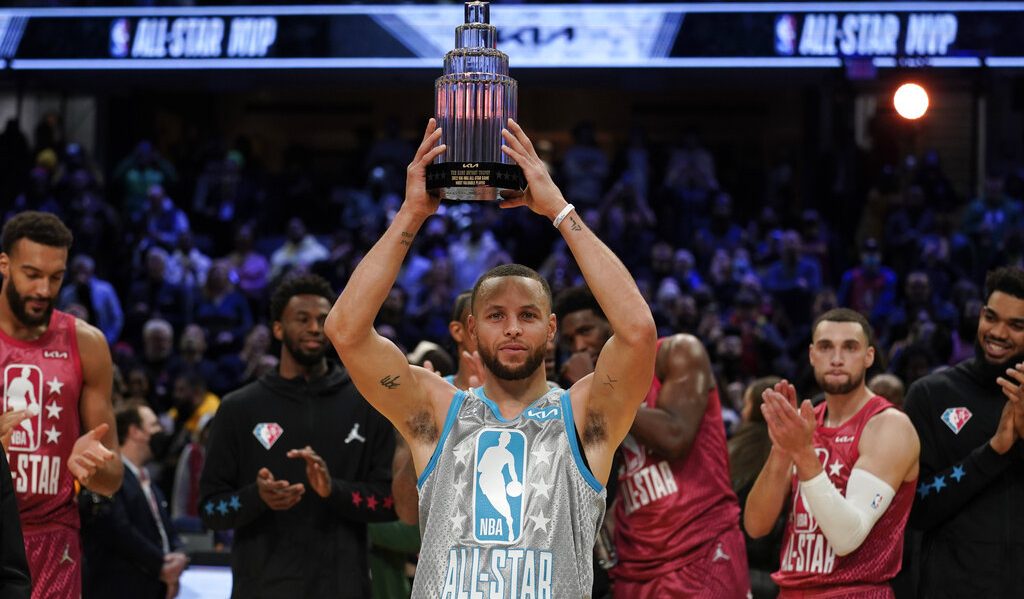 Stephen Curry wins All-Star MVP award with record-breaking