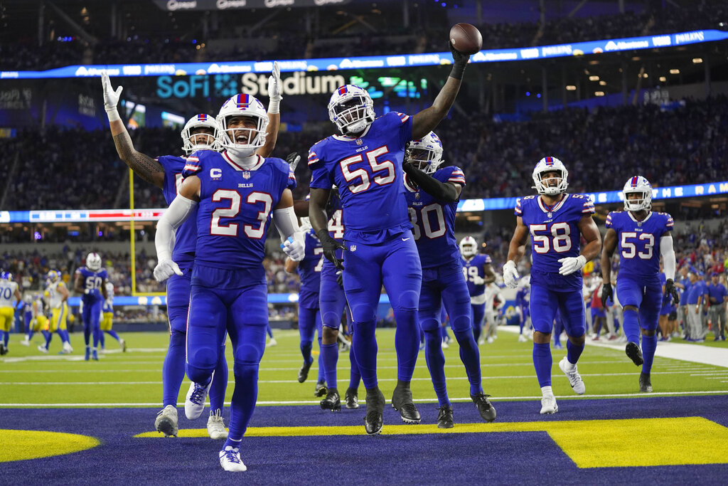 QB Josh Allen throws 3 TD passes as Buffalo Bills open season with 31-10  win at Los Angeles Rams - ESPN