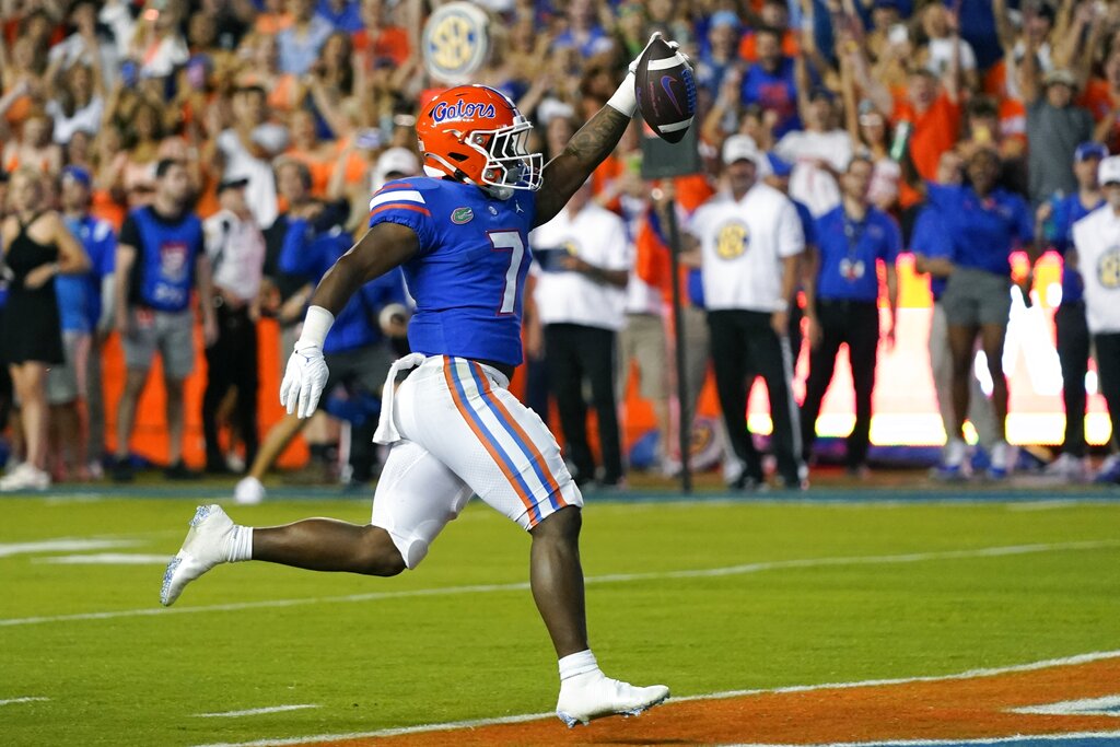 Florida Running Back Trevor Etienne Enters Transfer Portal - ESPN 98.1 FM -  850 AM WRUF