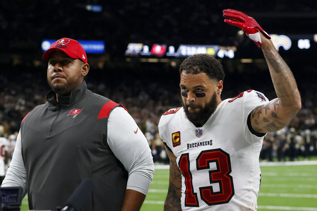 Benches clearing Saints-Bucs brawl involving Tom Brady leads to