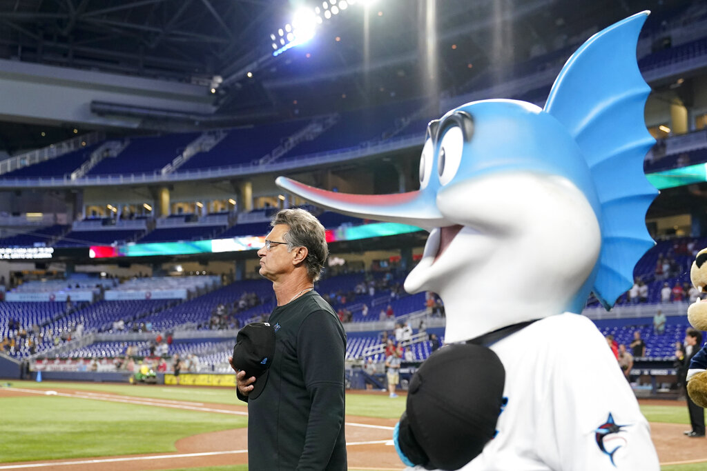 Marlins manager Don Mattingly will not be returning - ESPN 98.1 FM - 850 AM  WRUF