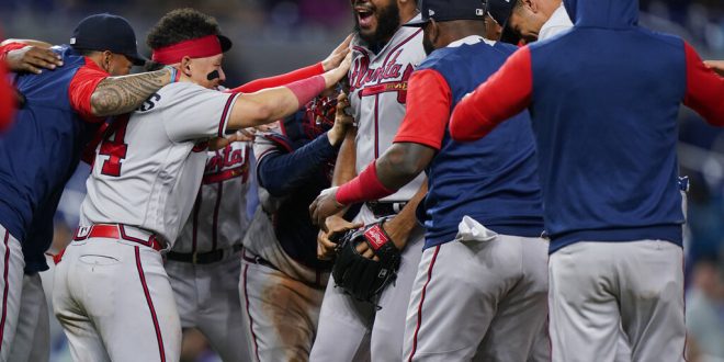 Atlanta Braves clinch fifth NL East title; Division championship gear now  available 