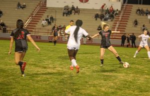 Senior Kinsy Ruth (2) passing the ball Santa Fe Buchholz