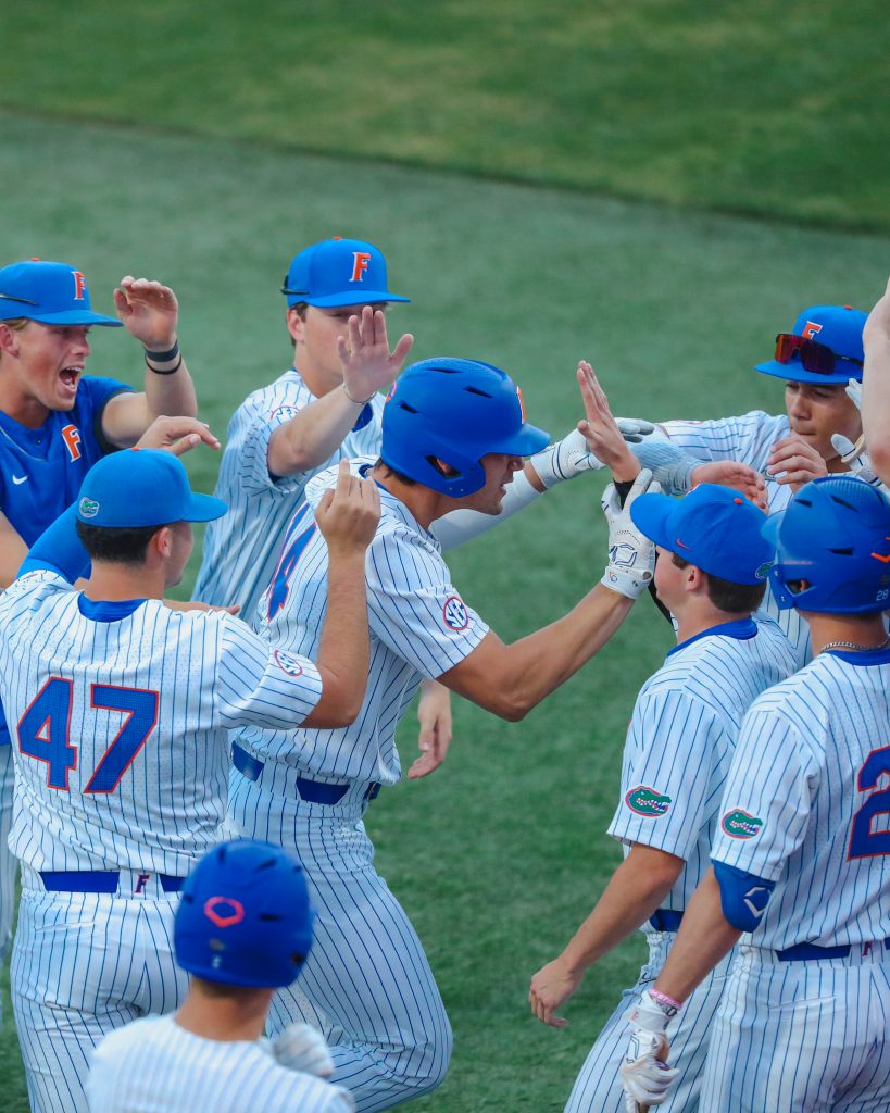 florida-baseball-opens-weekend-with-win-over-cincinnati-espn-98-1-fm-850-am-wruf