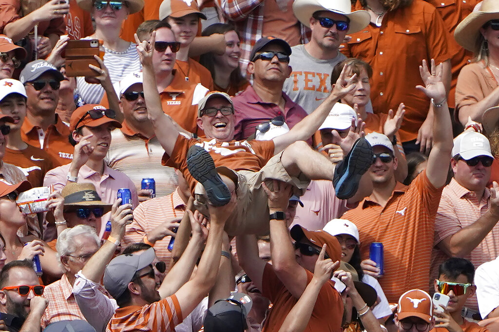 College Football Sees a Rise in Attendance ESPN 98.1 FM 850 AM WRUF