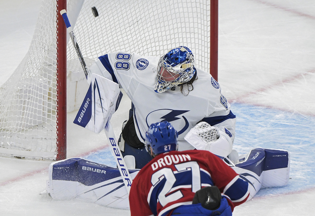 Steven Stamkos & Mikhail Sergachev React to Tampa Taking a 3-2