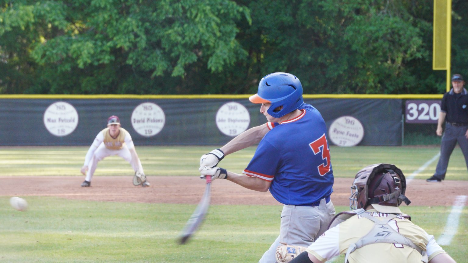 Clutch hit from Micah Gratto against Oak Hall extends P.K. Yonge win