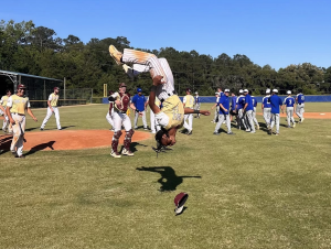 Darion Medley flipping for Oak Hall