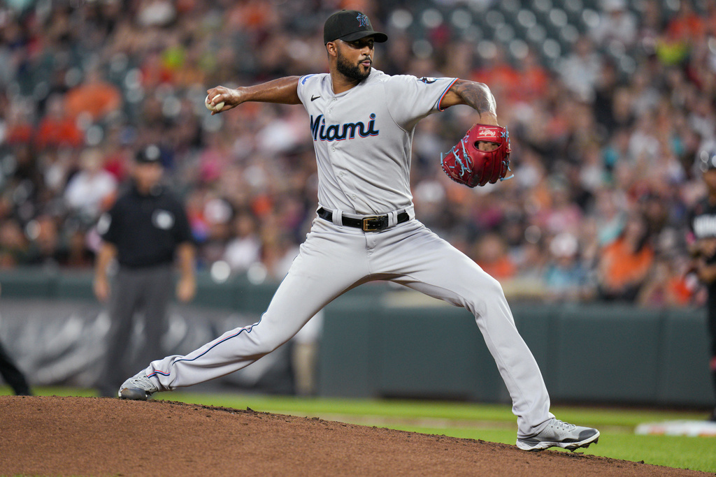 Marlins Hope to Get Back on Track Against Cardinals - ESPN 98.1 FM - 850 AM  WRUF