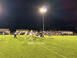 Hawthorne Hornets drive the ball down the field