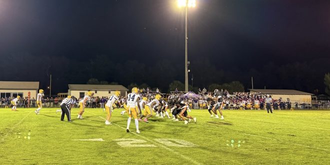 Hawthorne Hornets drive the ball down the field