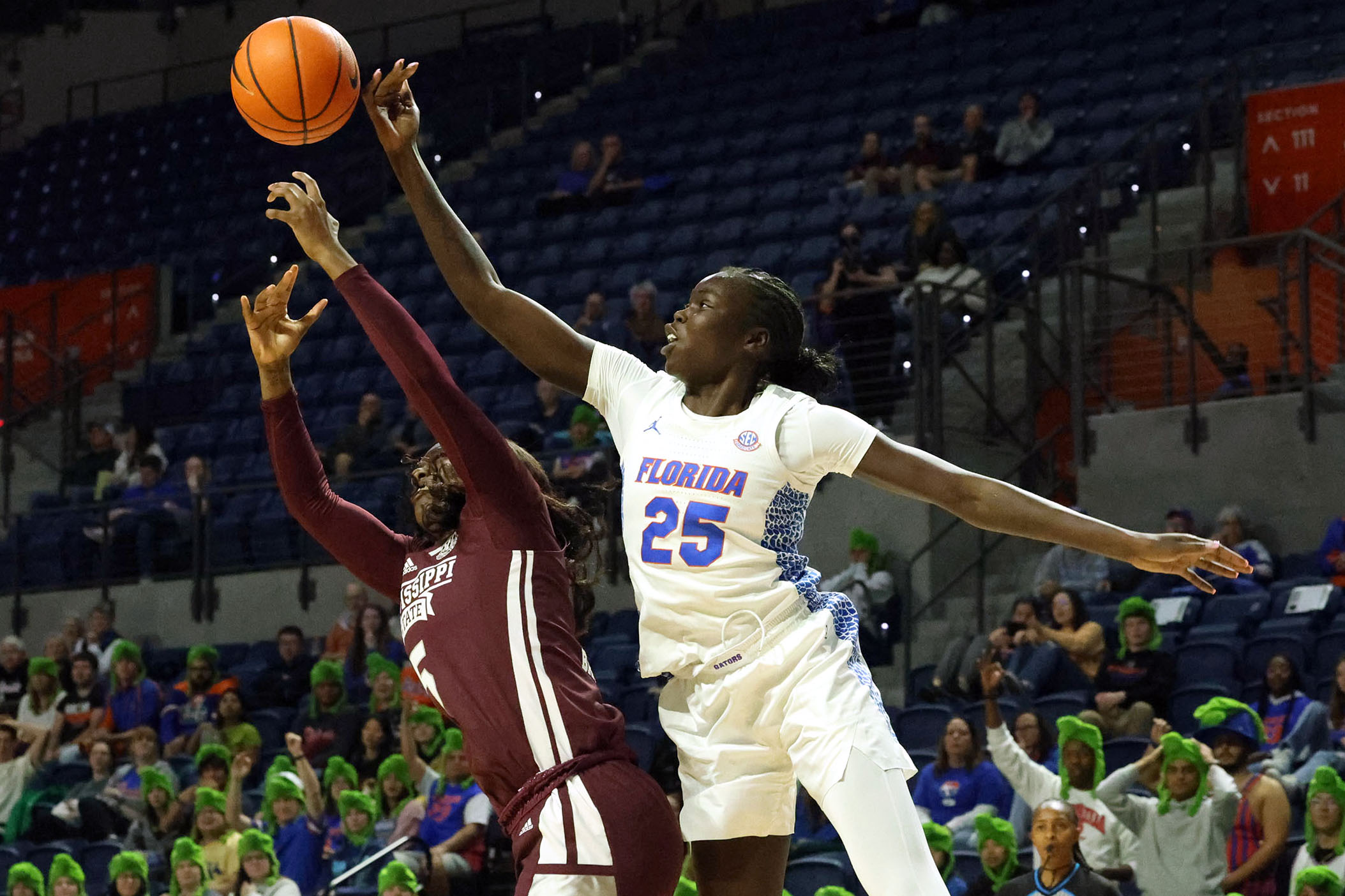 Uf basketball clearance