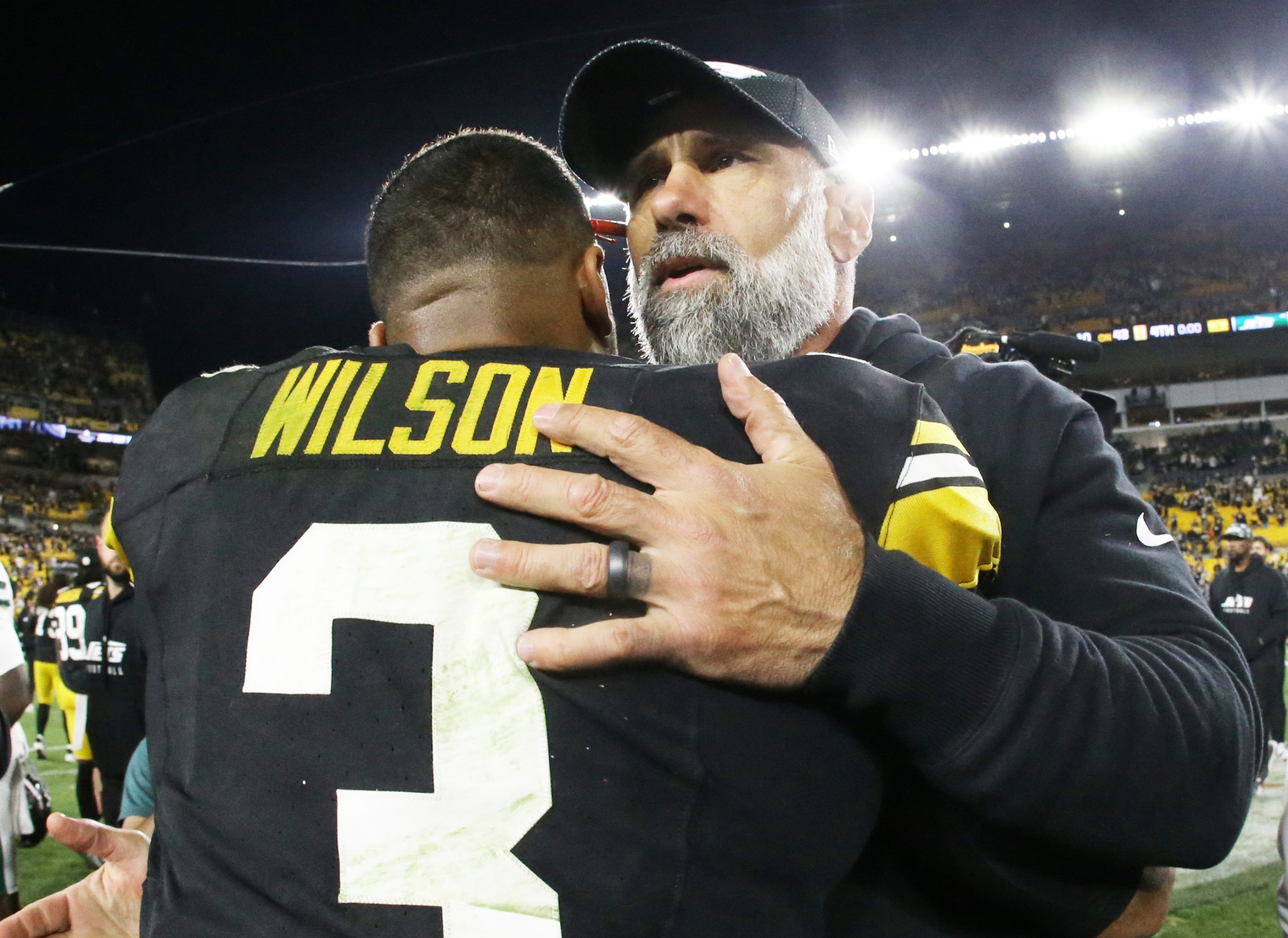 Monday Night Football: Giants vs. Steelers – ESPN 98.1 FM – 850 AM WRUF Monday Night Football: Giants vs. Steelers – ESPN 98.1 FM – 850 AM WRUF