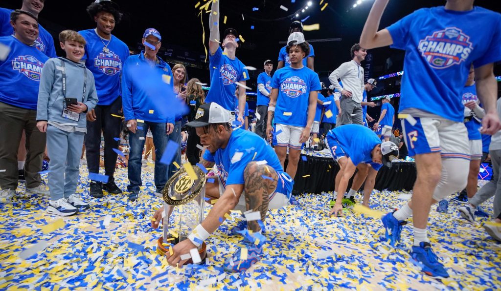 Ninegators Threads Pat Dooley’s Back Nine: Gators Have Incredible Basketball IQ – WRUF 98. ...