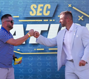 Tim Tebow Re-Ups with ESPN as Network Cuts Jobs