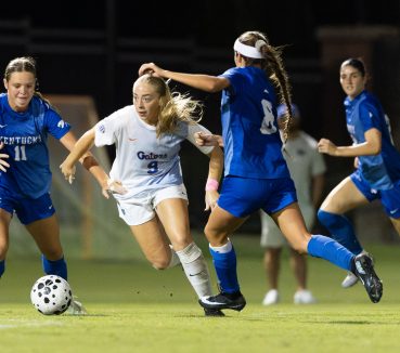 Florida Soccer Secures Third Straight Draw, Ties With Kentucky