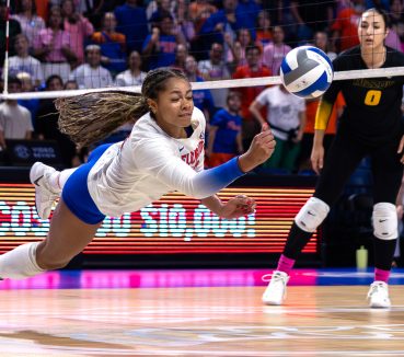 Florida Volleyball Defeats Missouri 3-1 in Dig Pink Match
