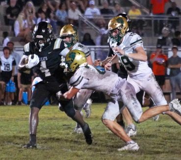 Buchholz Defeats Oviedo in First Round of Class 6A Football Playoffs