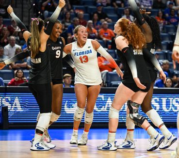 Florida Volleyball Powers Past Ole Miss in SEC Finale