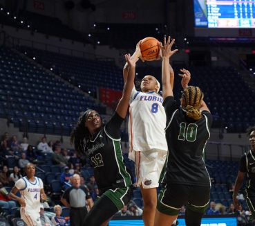 Me’Arah O’Neal Dominates as Florida Women’s Basketball Rolls Past Jacksonville