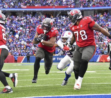 NFL Week 11 Fantasy Roundup: Running Backs Shine, Receivers Regress