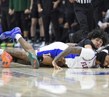 Florida Falls to No.15 in AP Poll