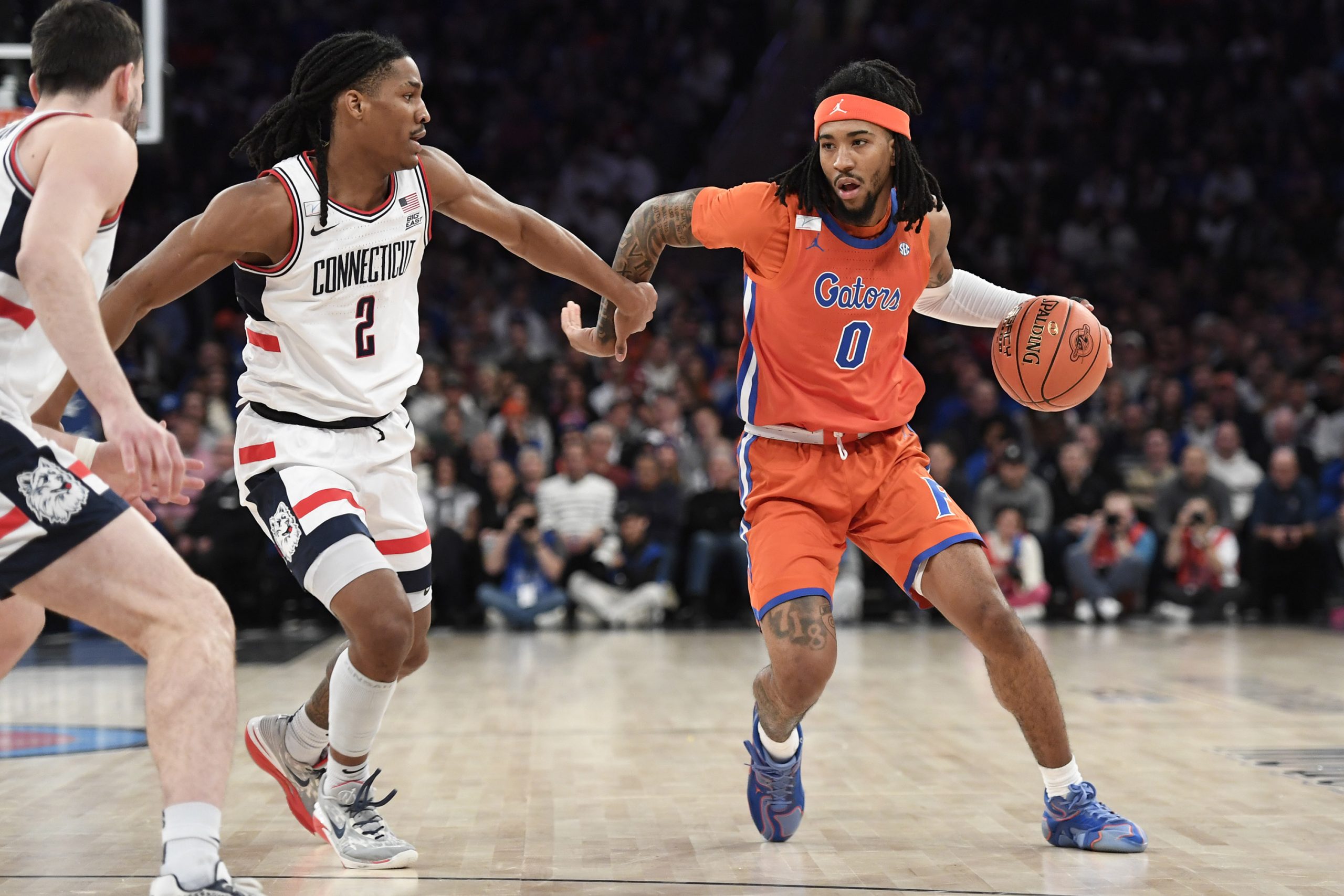 Florida Men’s Basketball Drops Second Straight, Lose to No. 5 UConn