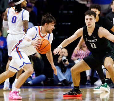 Florida Men’s Basketball Cruises to Victory in Final Non-Conference Contest