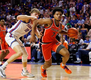 Florida’s Second-Half Rally Falls Short in Upset Loss Against Auburn