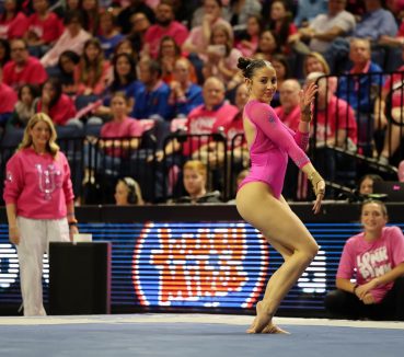Danie Ferris Holds Steady Amidst Florida Errors on Vault