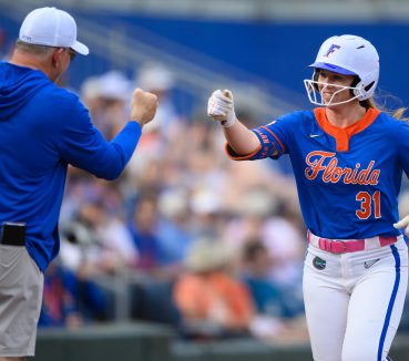 No. 3 Florida Softball Aims to Extend Win Streak vs. Stetson